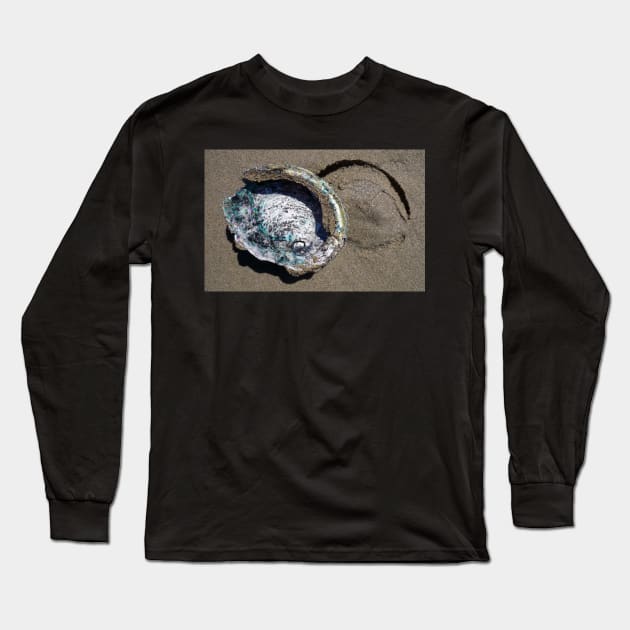 Mother'O Pearl shell Long Sleeve T-Shirt by rozmcq